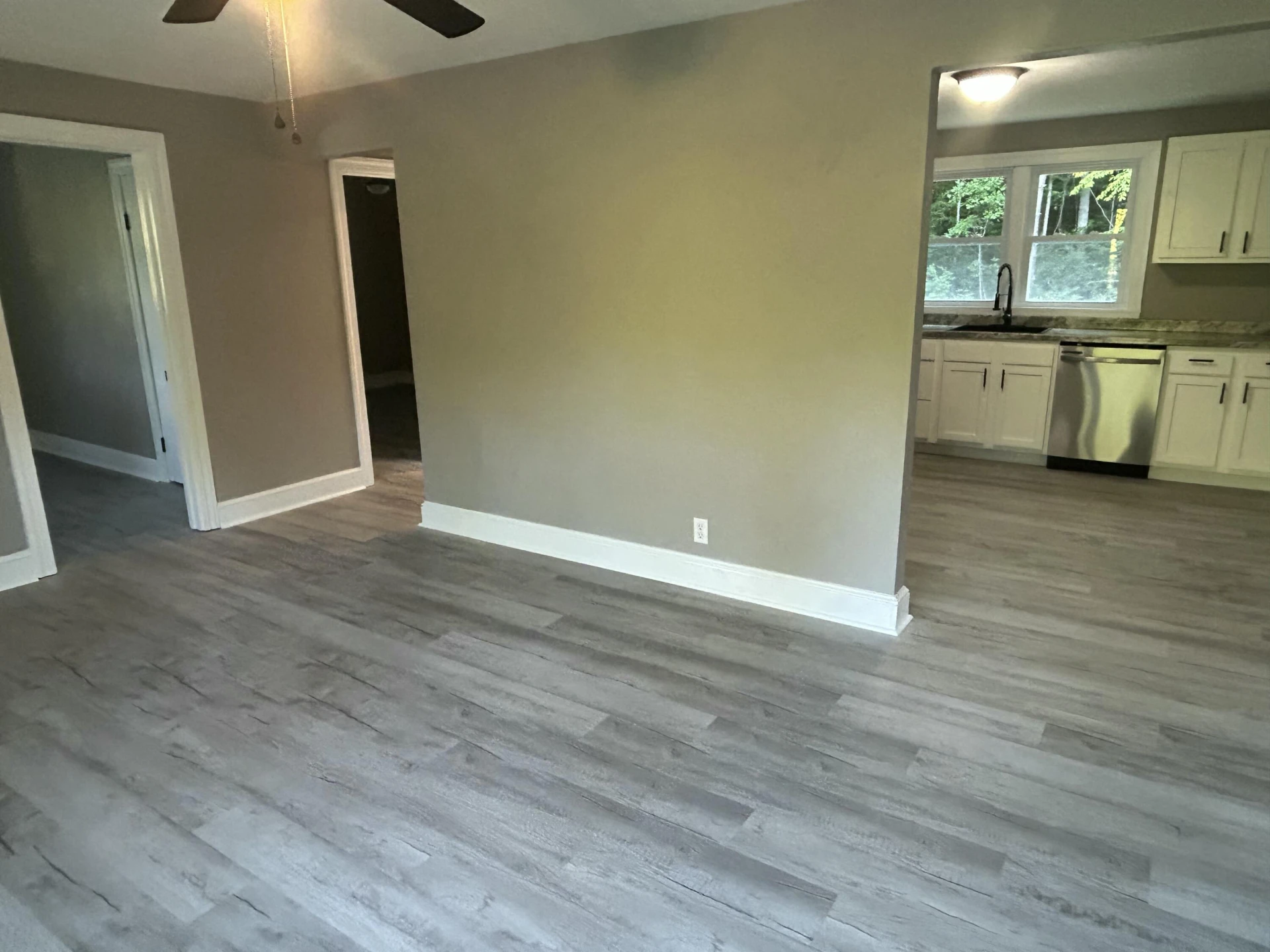 4043 Henry RD - Photo 7