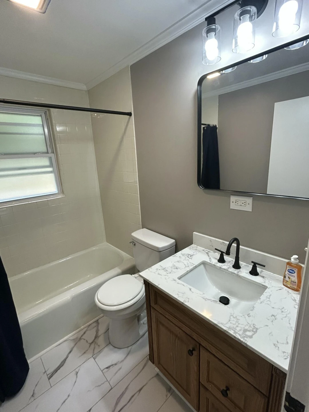 4043 Henry RD - Photo 9