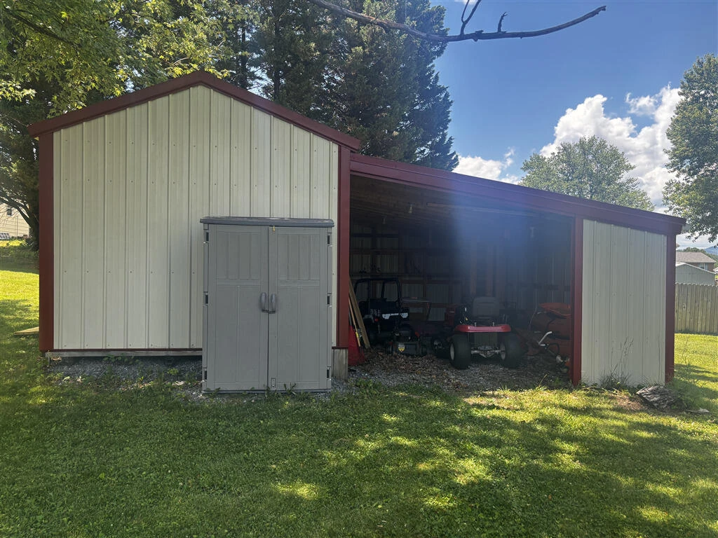1032 Windy Ridge DR - Photo 4