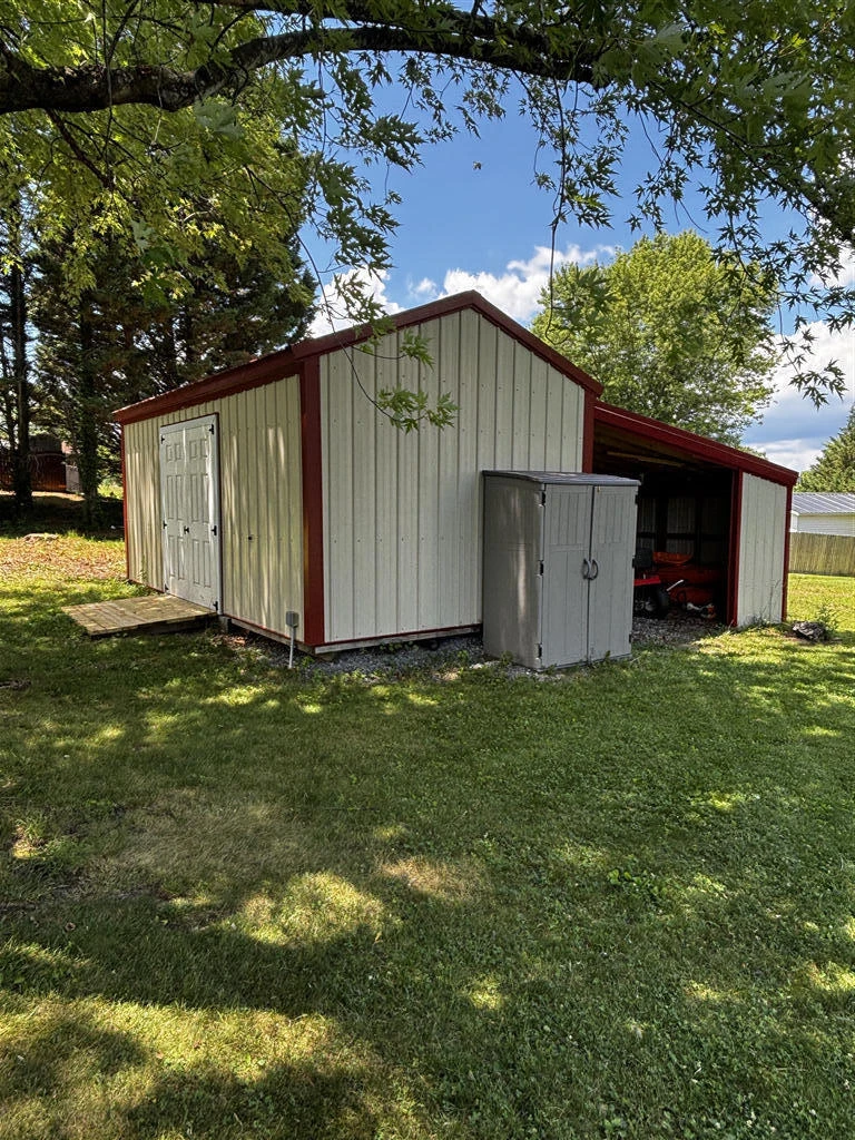 1032 Windy Ridge DR - Photo 5