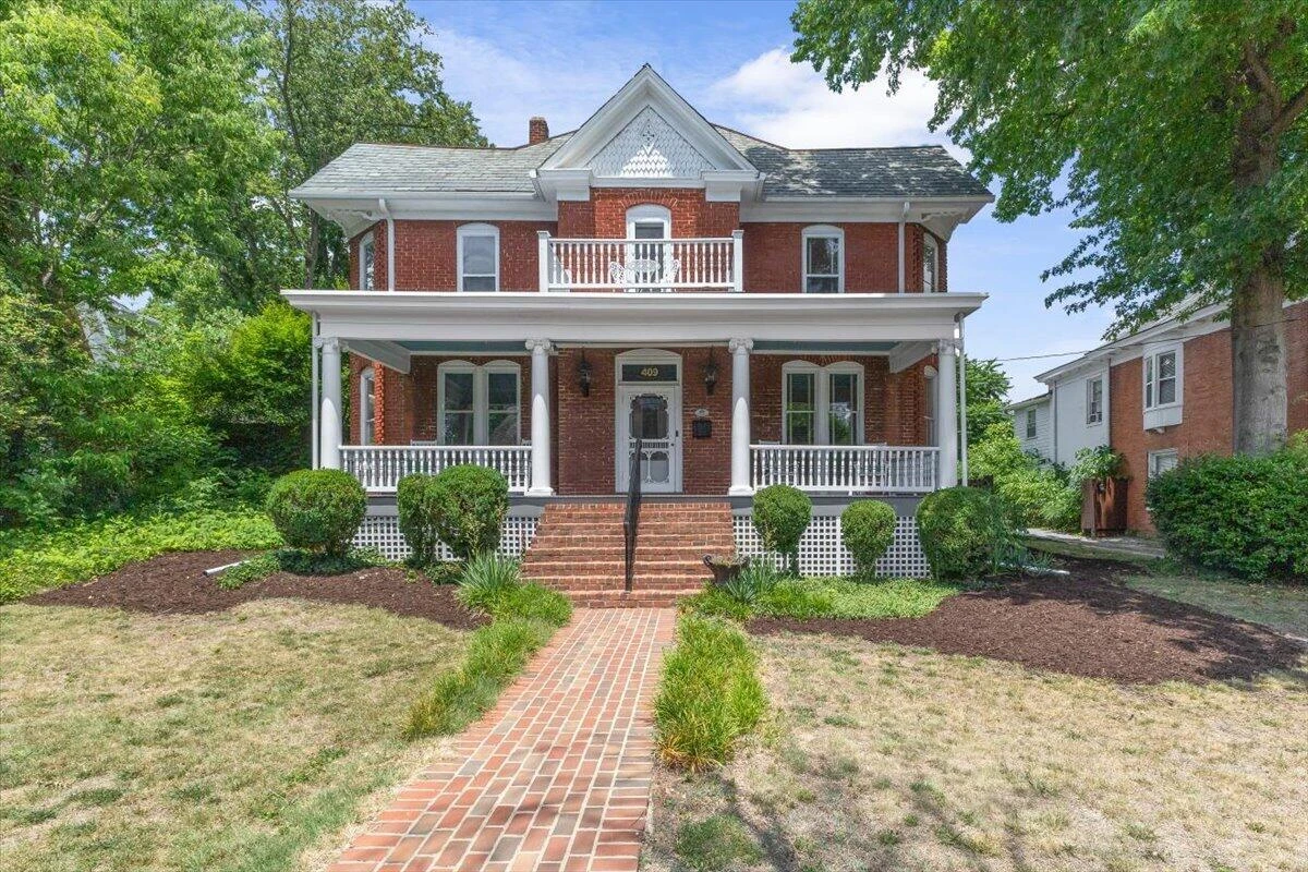 409 Highland AVE SW