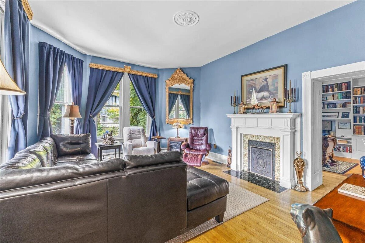 409 Highland AVE SW - Photo 16