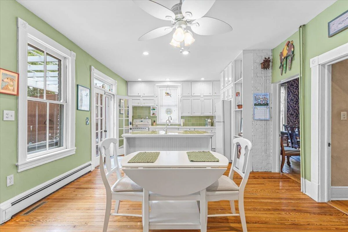 409 Highland AVE SW - Photo 21
