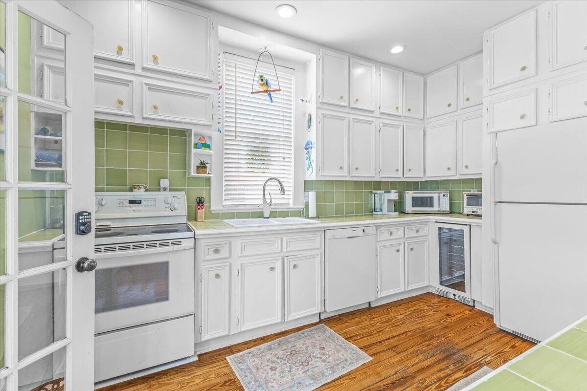 409 Highland AVE SW - Photo 23