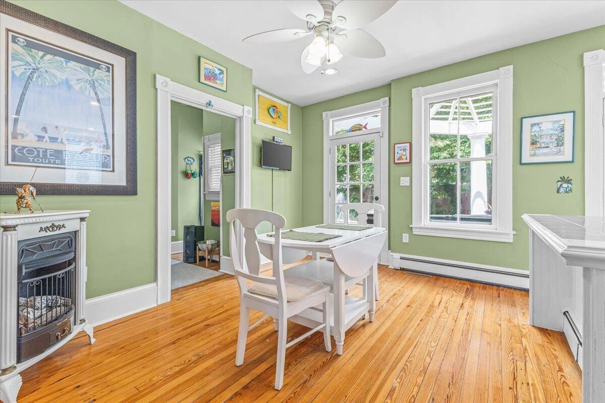 409 Highland AVE SW - Photo 24