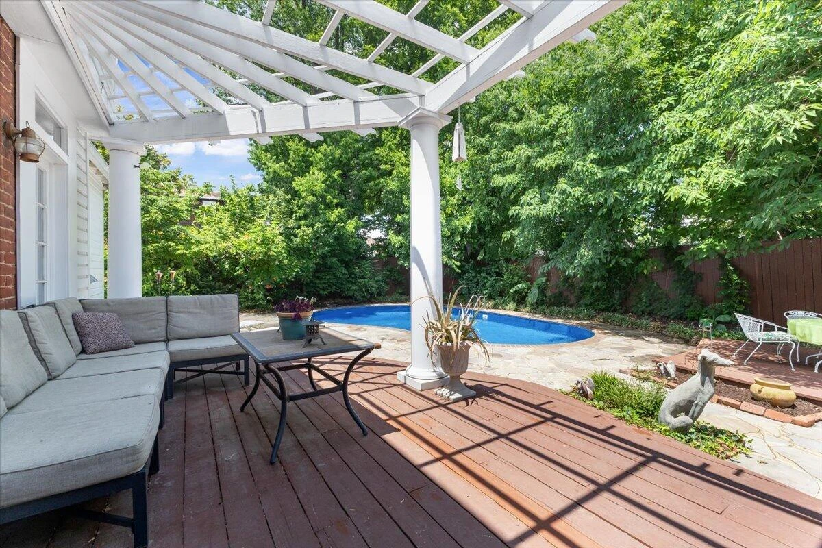 409 Highland AVE SW - Photo 26