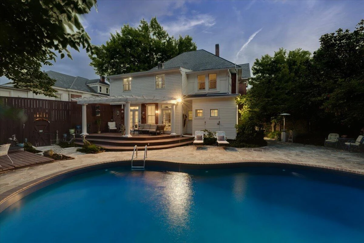 409 Highland AVE SW - Photo 31