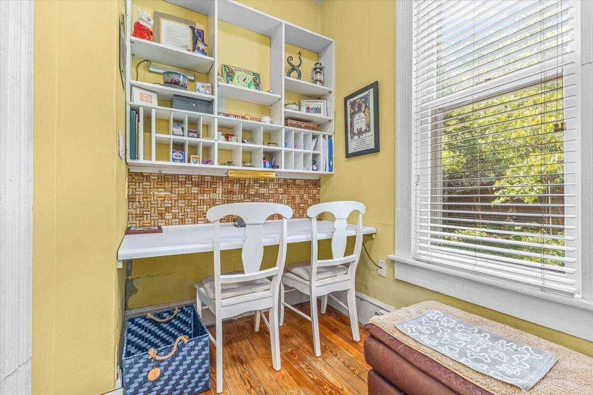 409 Highland AVE SW - Photo 38