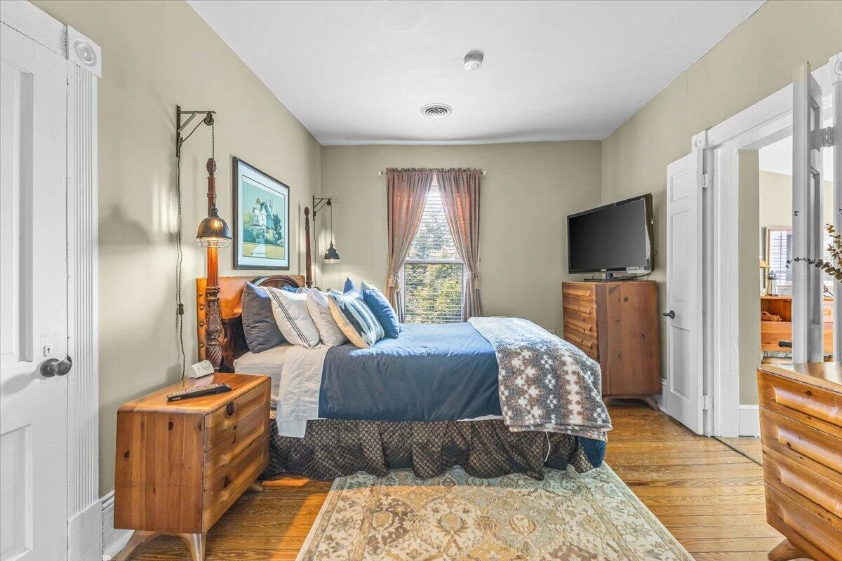 409 Highland AVE SW - Photo 40