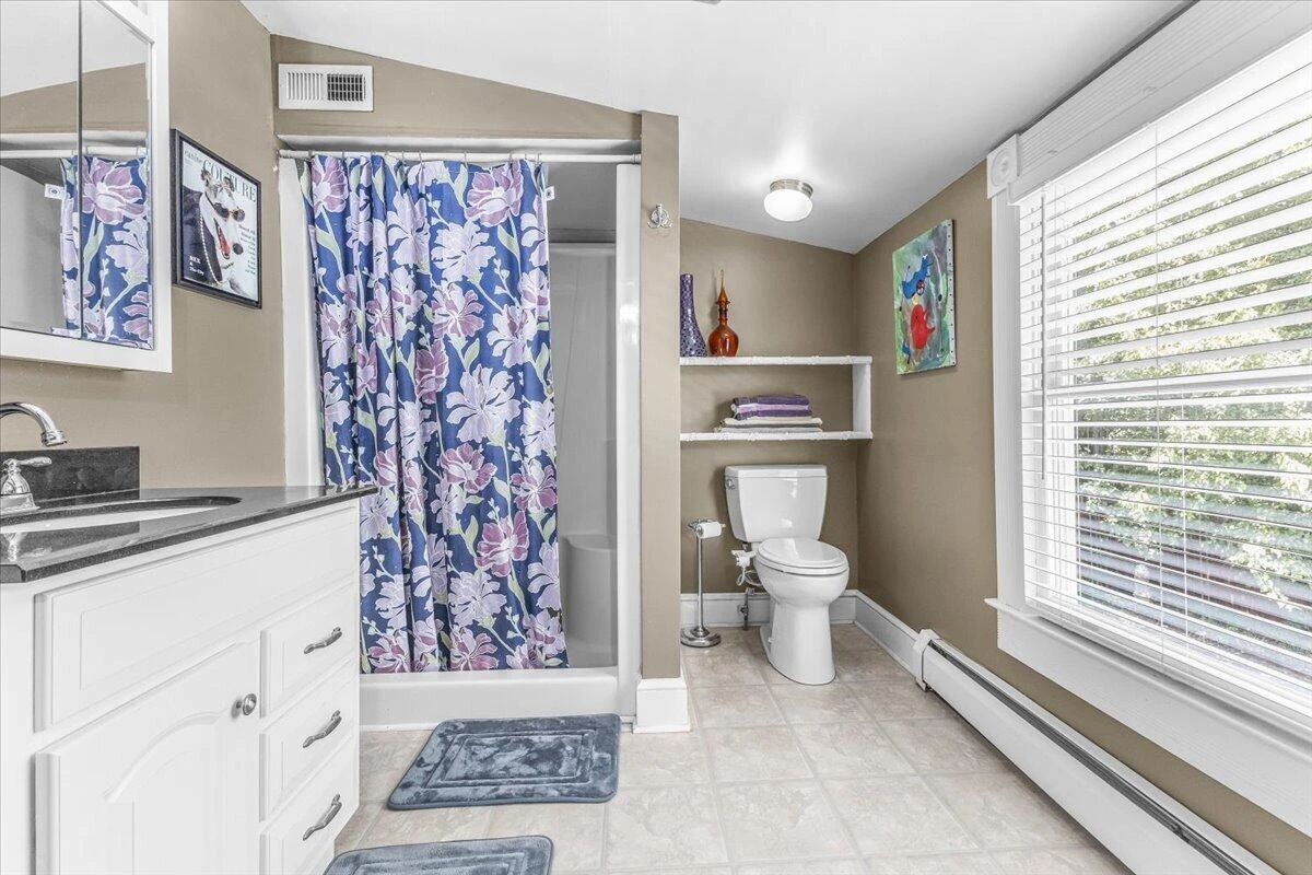 409 Highland AVE SW - Photo 47