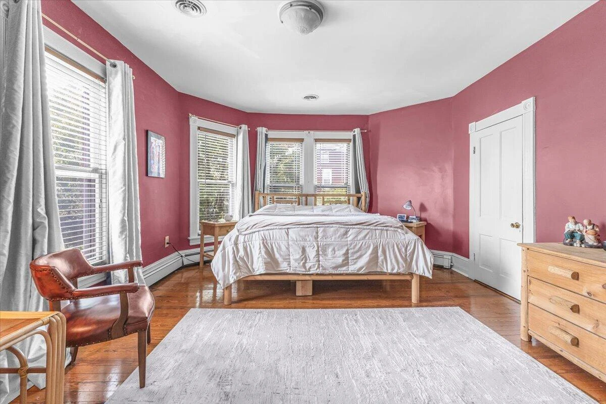 409 Highland AVE SW - Photo 49