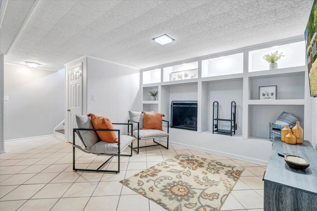 2801 Edgewood ST SW - Photo 21