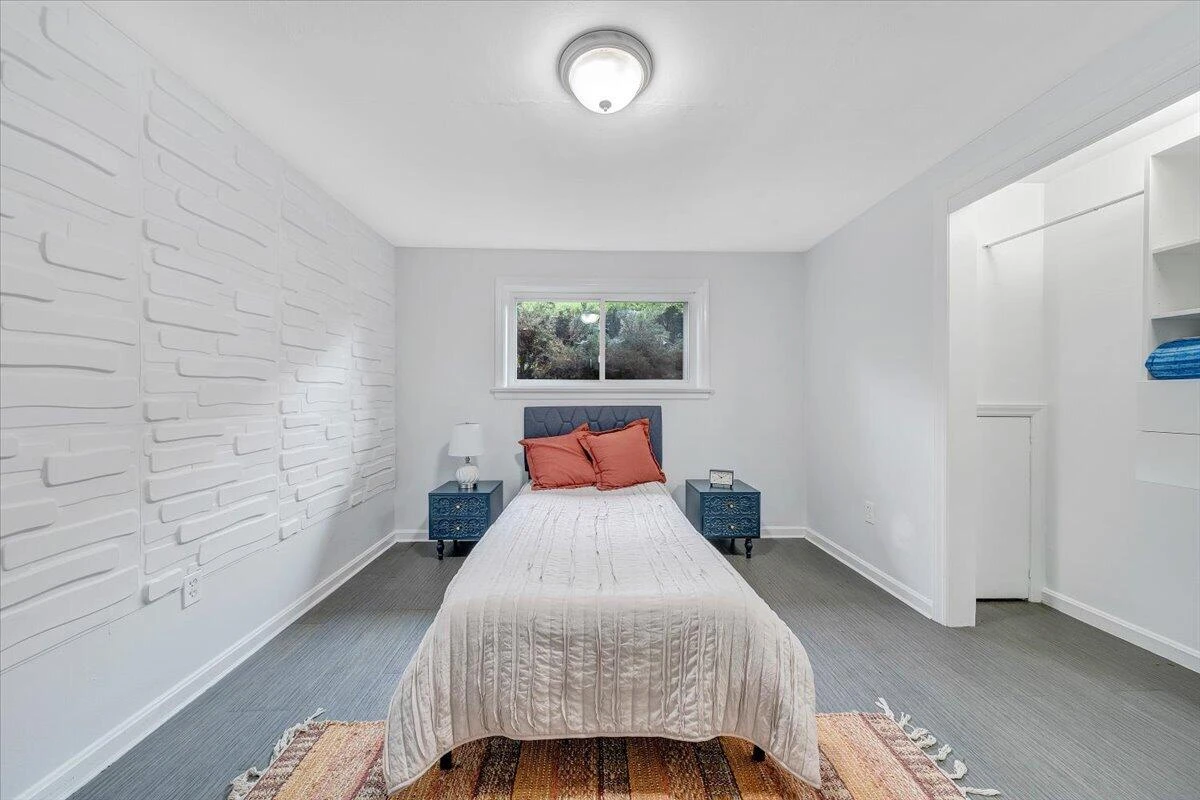 2801 Edgewood ST SW - Photo 25