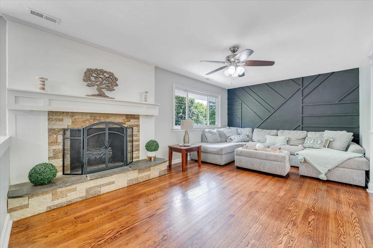 2801 Edgewood ST SW - Photo 5