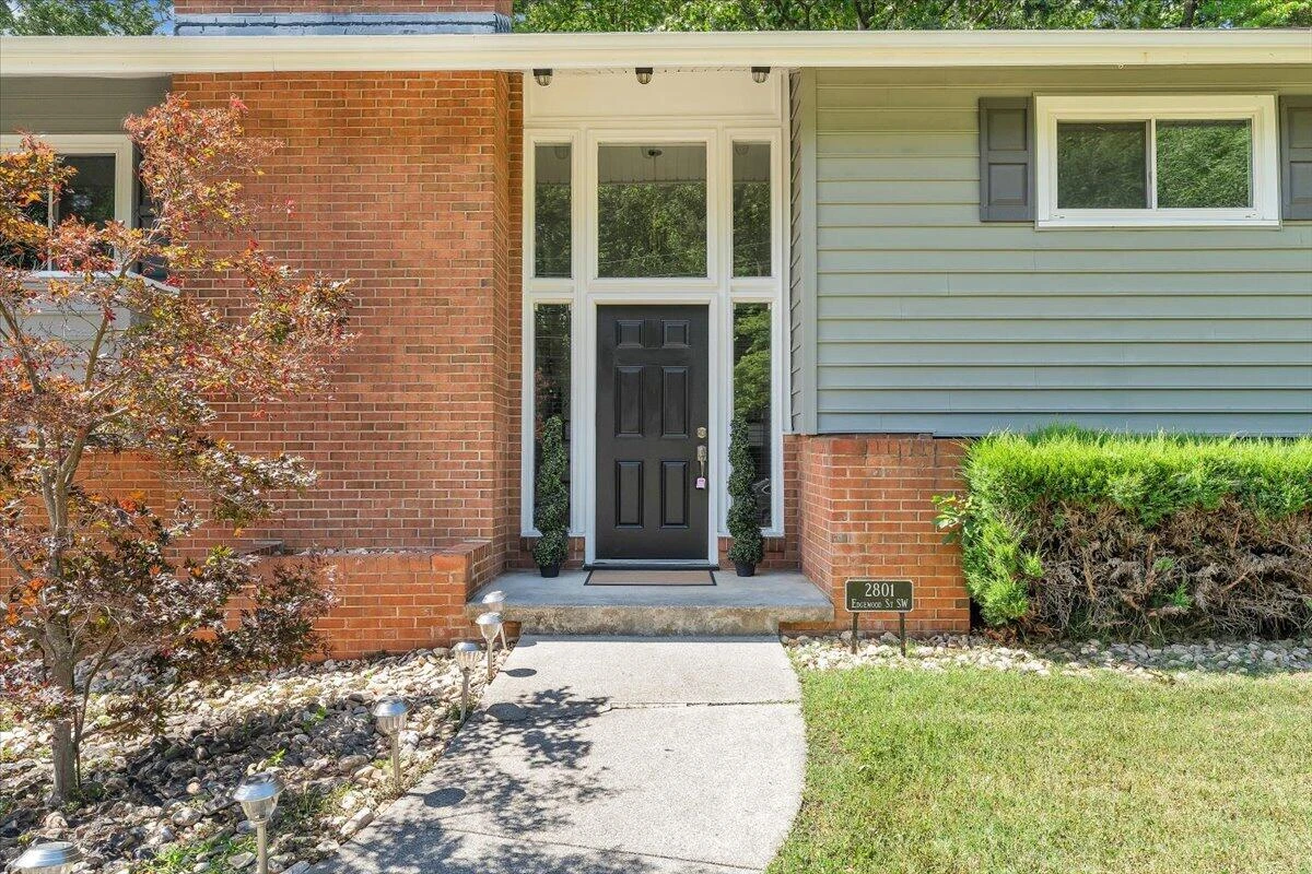 2801 Edgewood ST SW - Photo 59