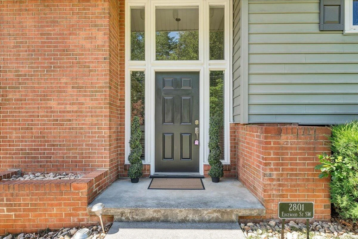 2801 Edgewood ST SW - Photo 60