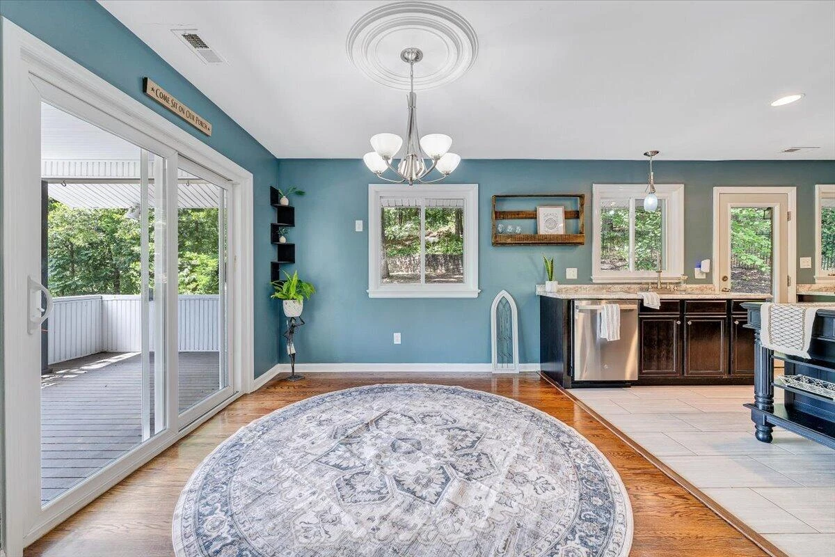 2801 Edgewood ST SW - Photo 8