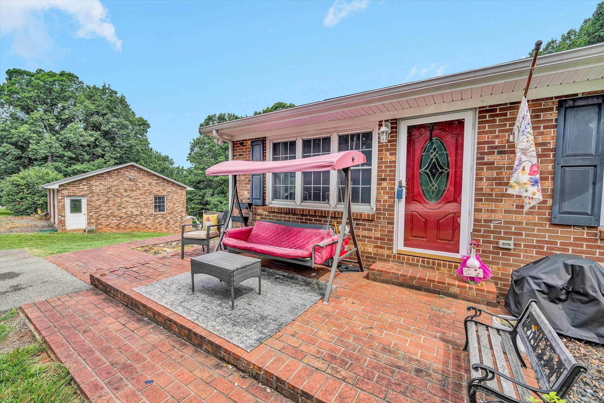 2187 WEBSTER RD - Photo 2