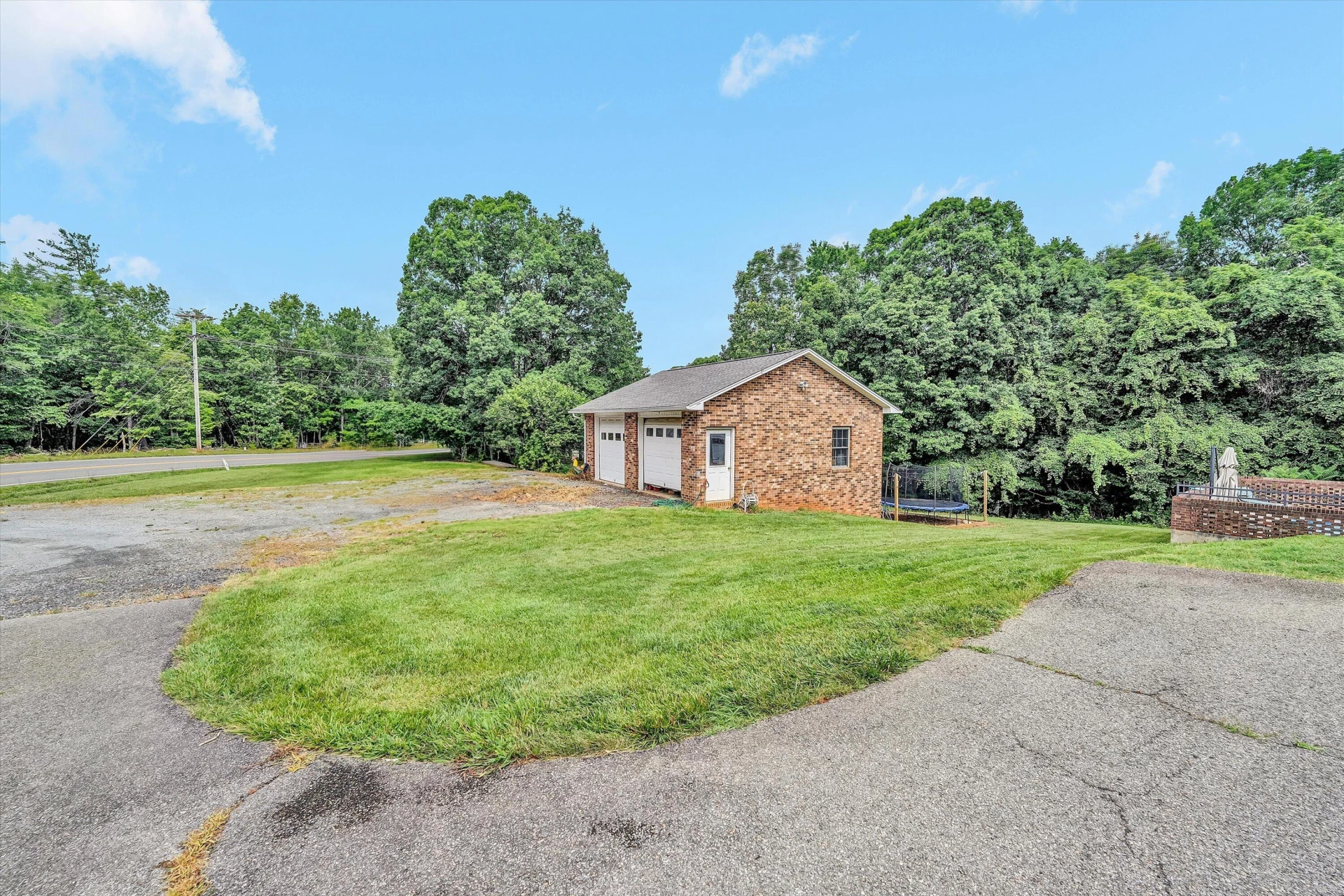 2187 WEBSTER RD - Photo 33