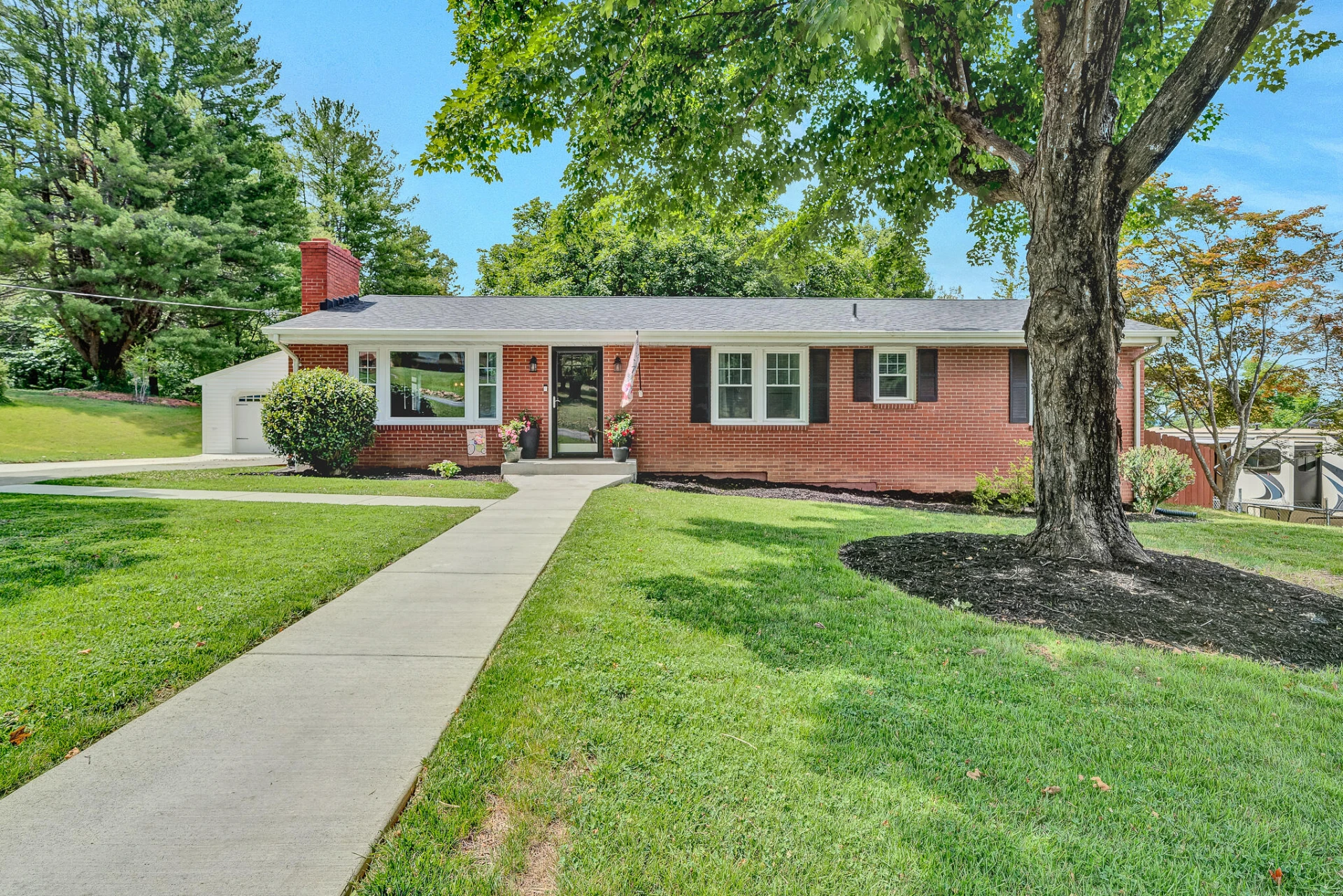 5743 Pine Acres LN - Photo 2