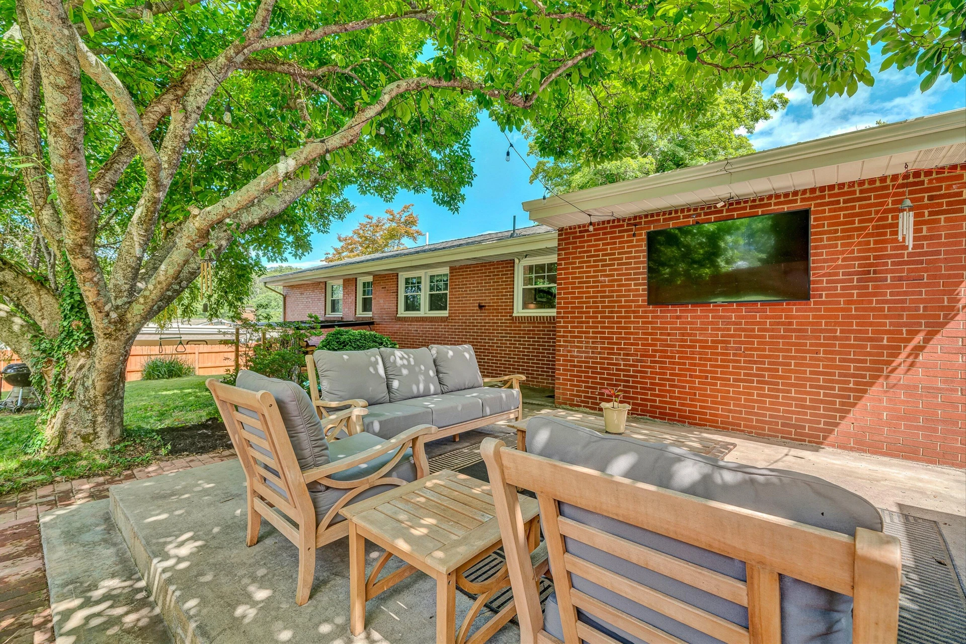 5743 Pine Acres LN - Photo 33