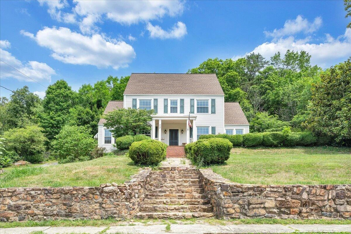 72 Bath ST - Photo 2