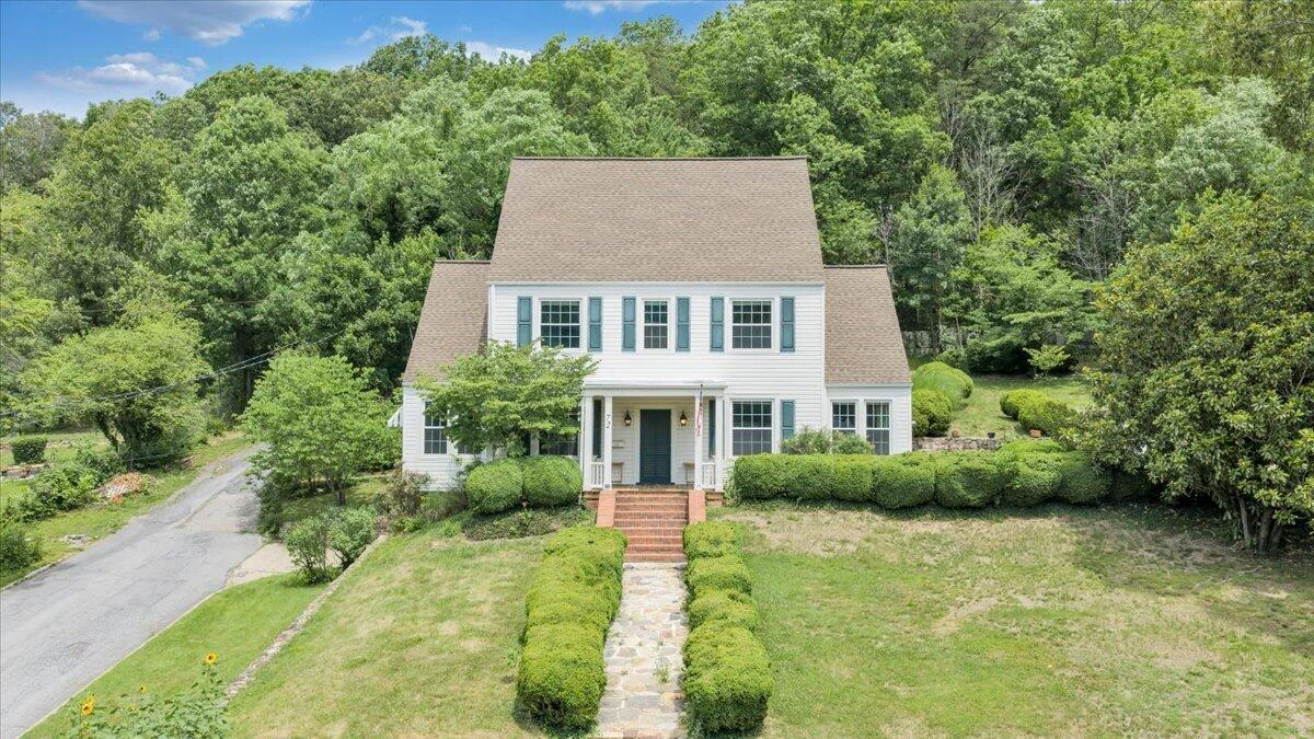 72 Bath ST - Photo 3