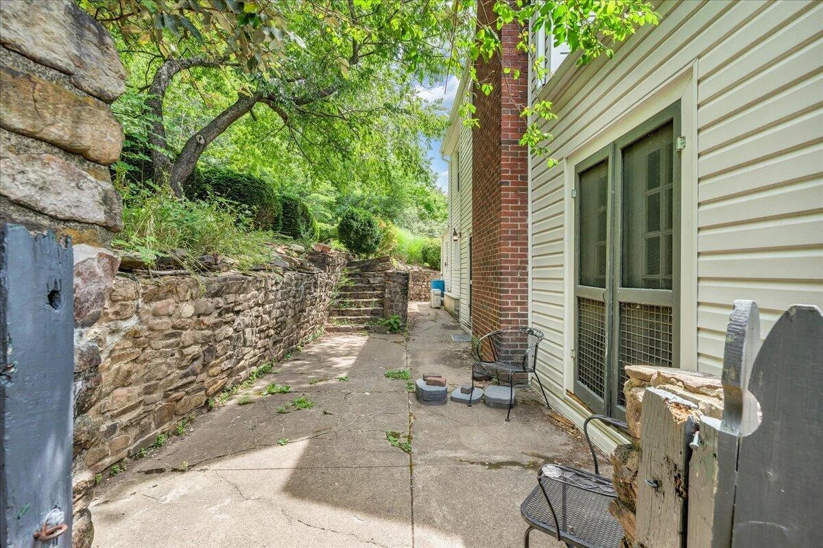 72 Bath ST - Photo 59