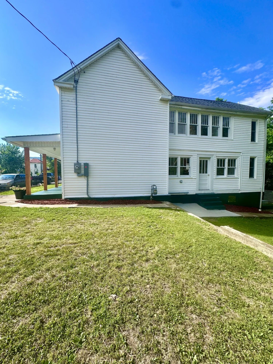 817 Rose AVE - Photo 4