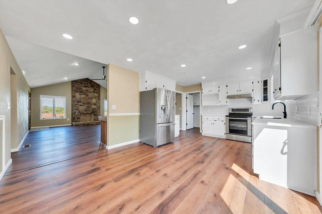 2418 Horsepen Mountain CIR - Photo 8