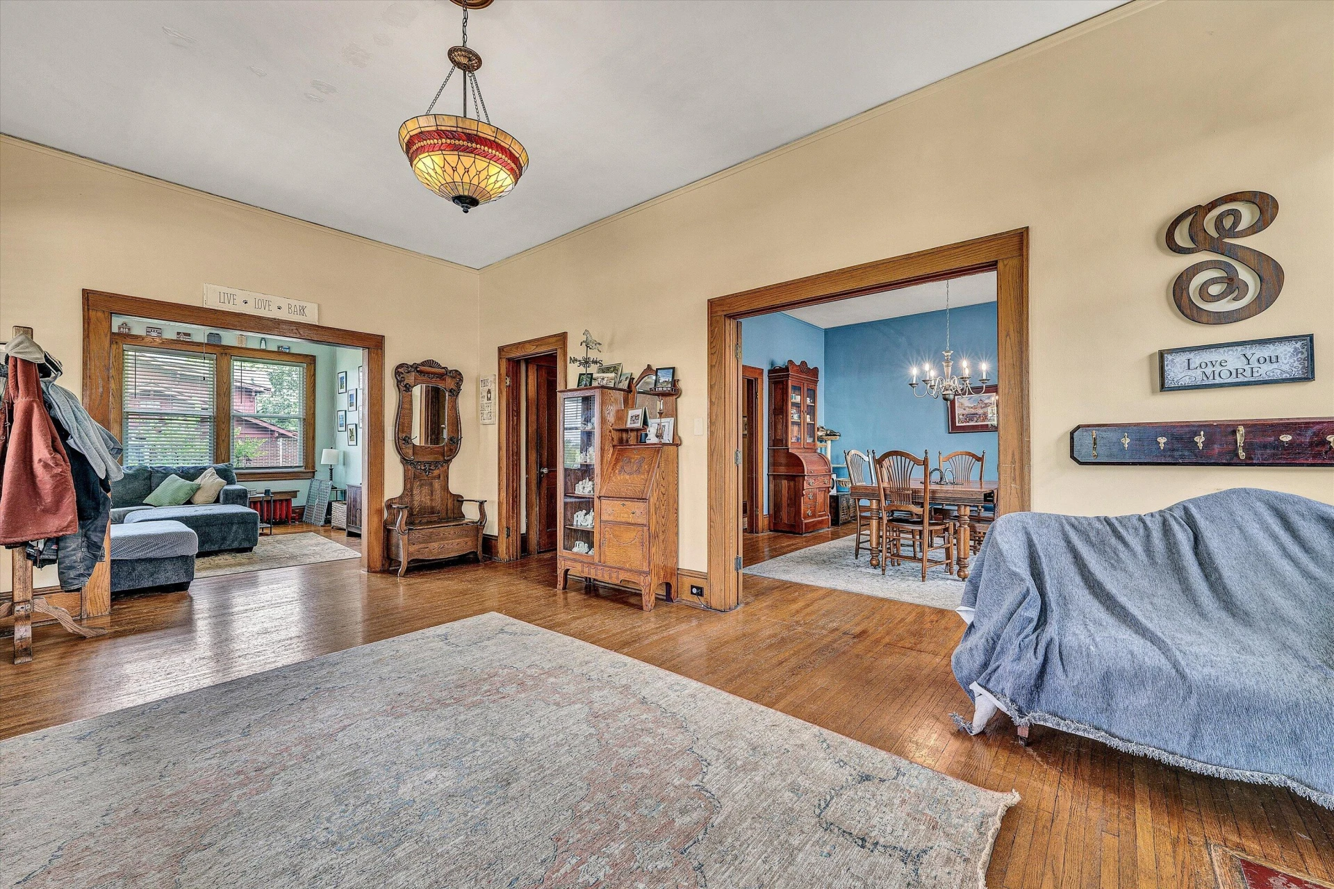323 N Maple ST - Photo 11