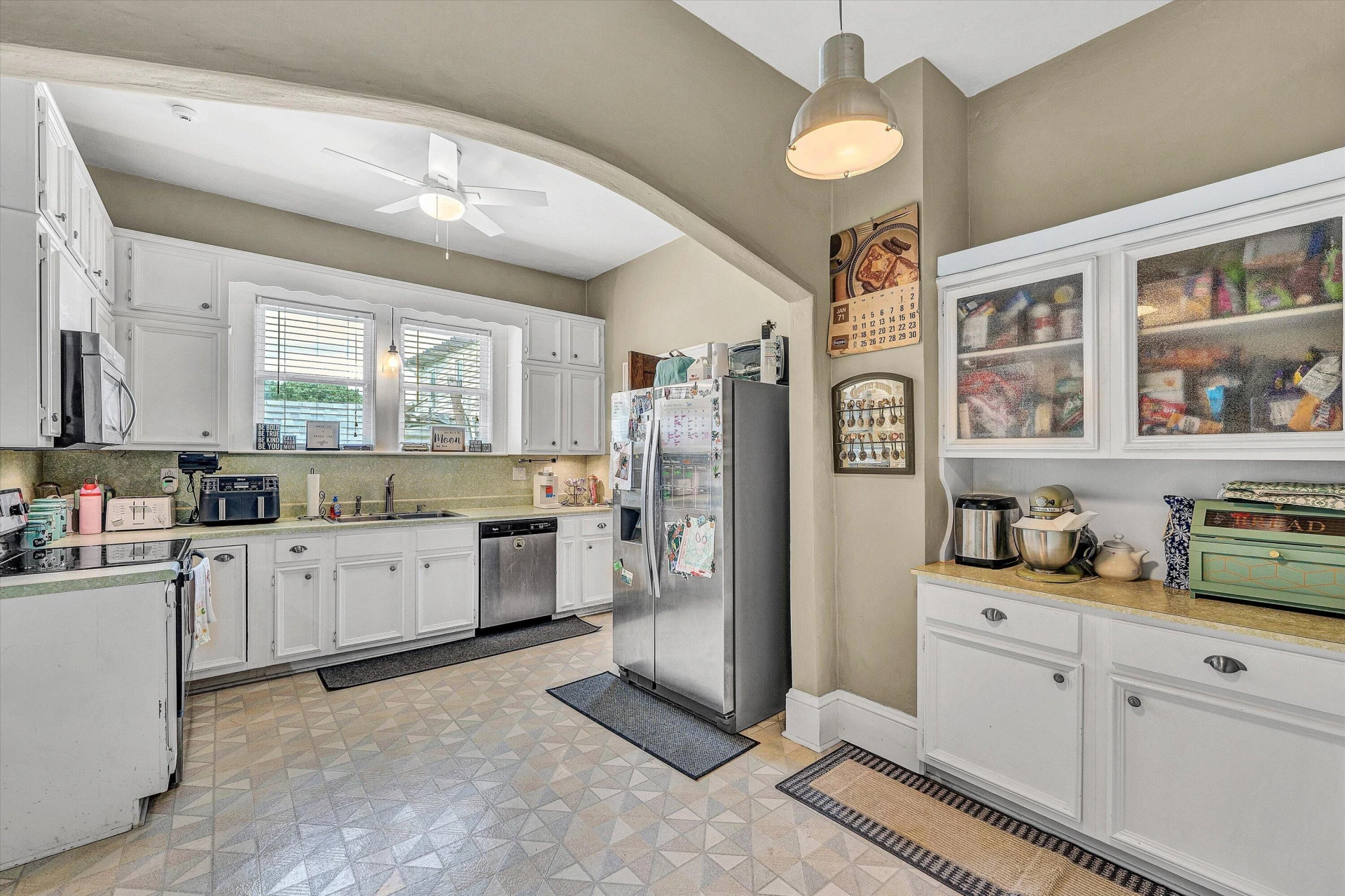 323 N Maple ST - Photo 20