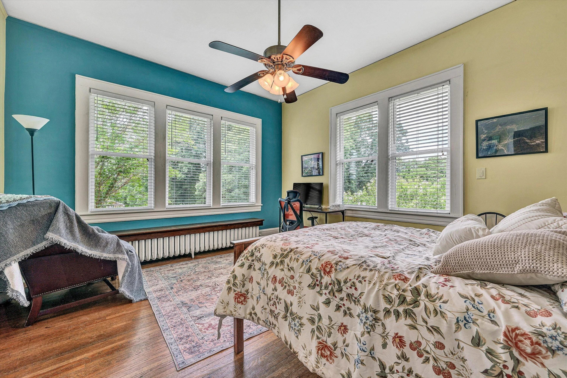 323 N Maple ST - Photo 21
