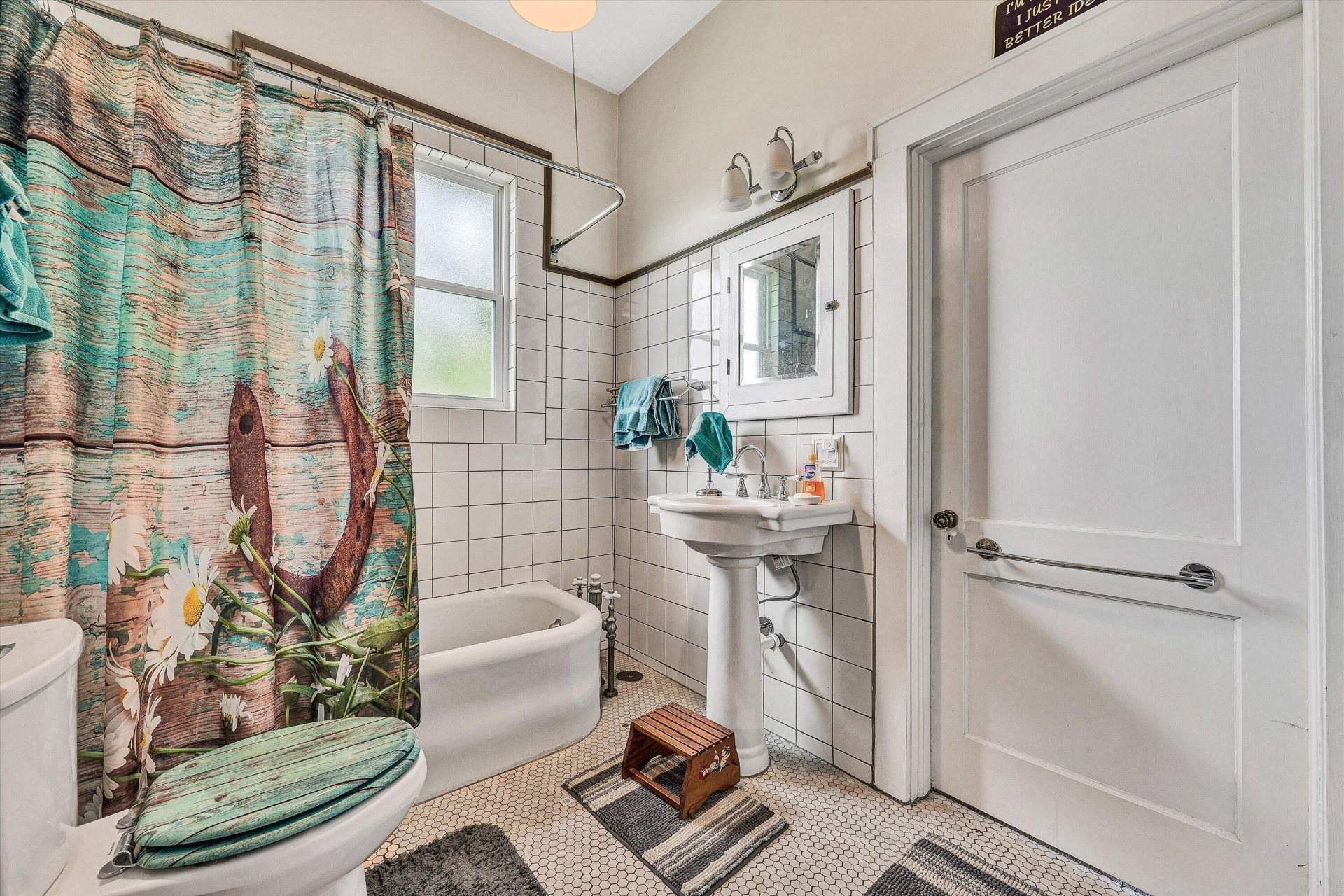 323 N Maple ST - Photo 23