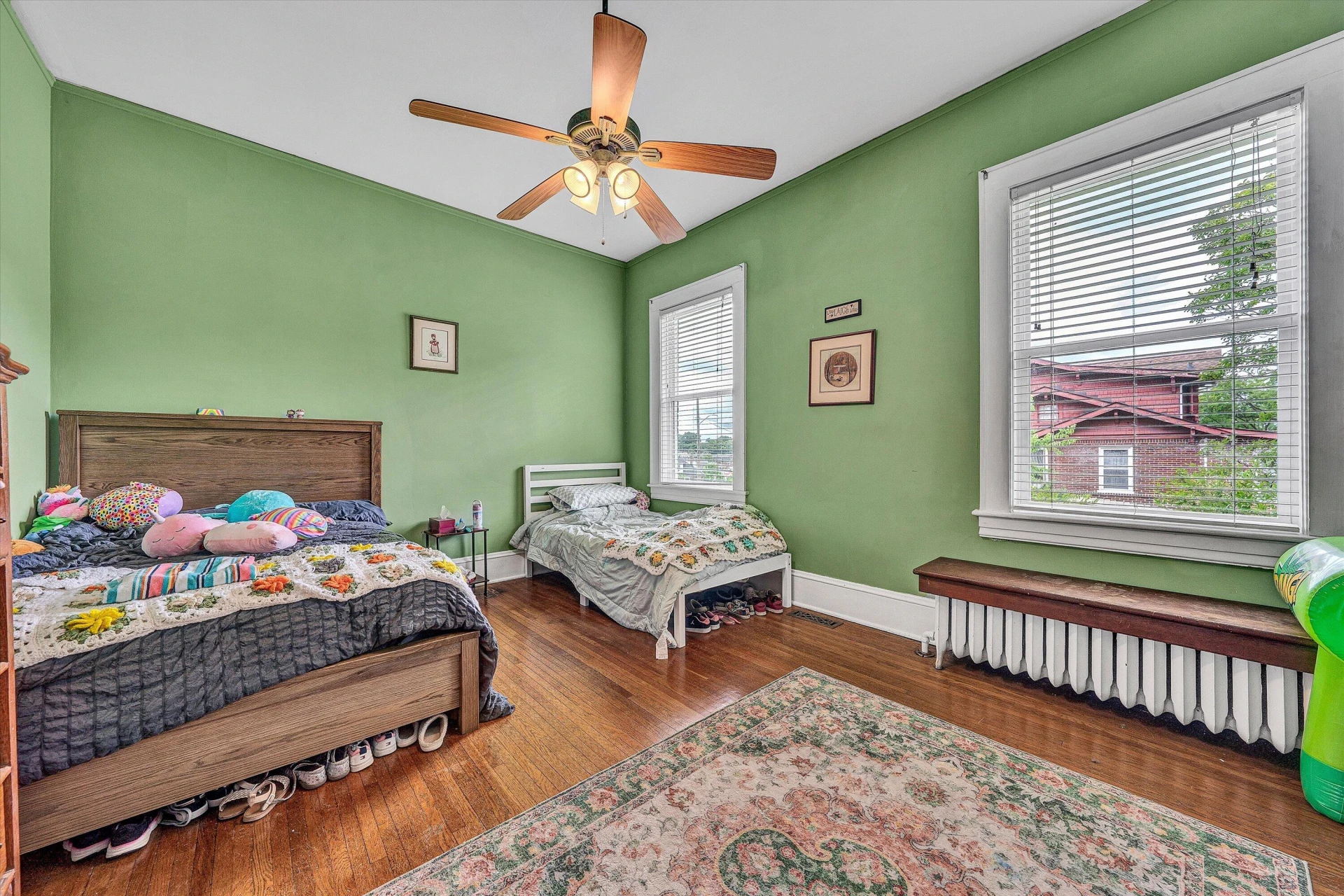 323 N Maple ST - Photo 24