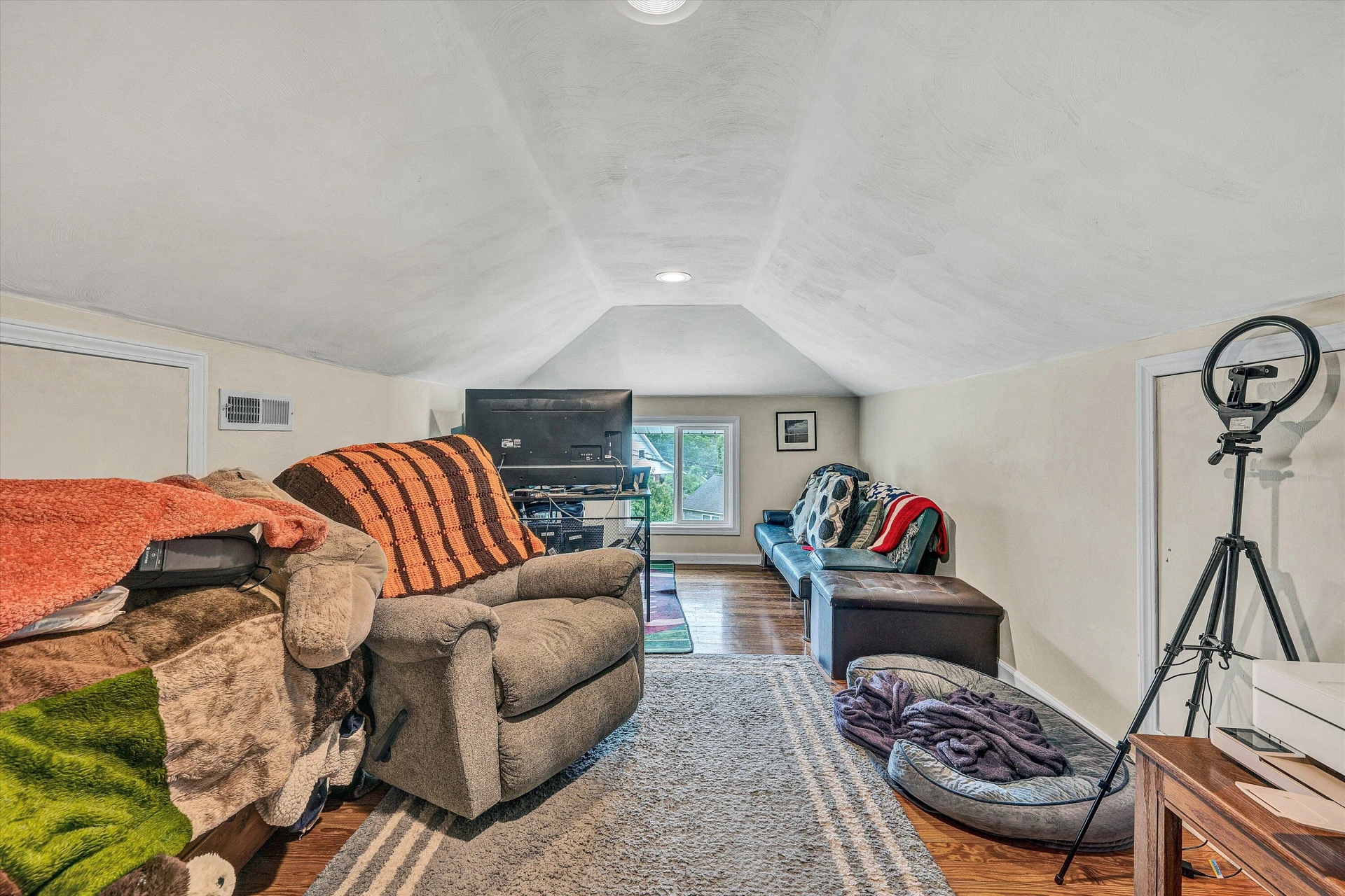 323 N Maple ST - Photo 30