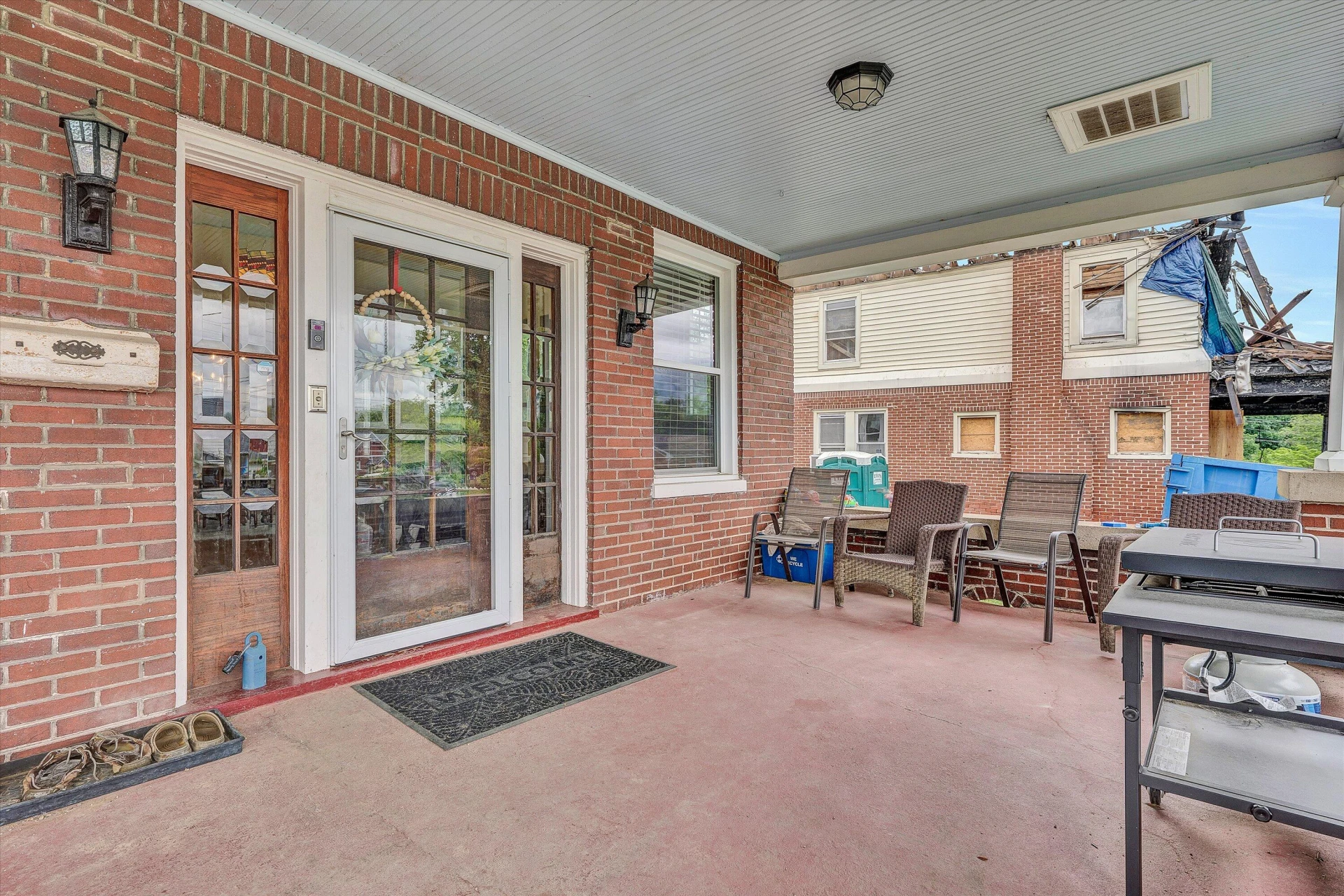 323 N Maple ST - Photo 6