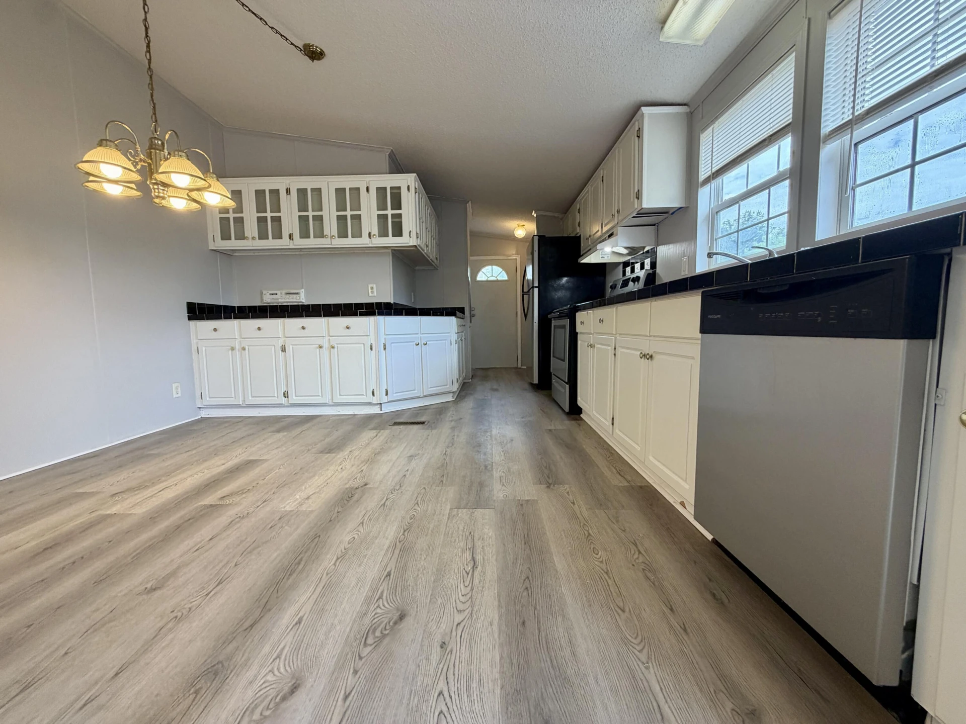 3501 Randall DR - Photo 6