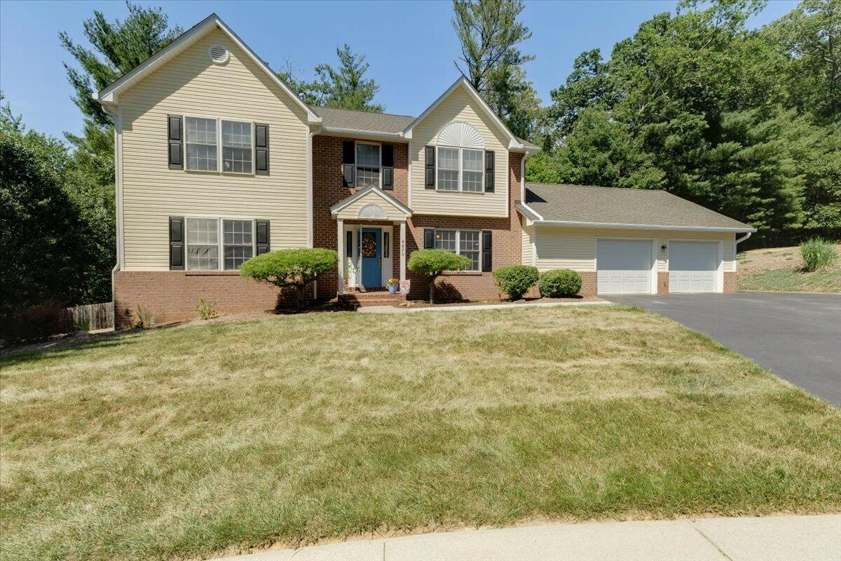 4870 Hickory Ridge CT