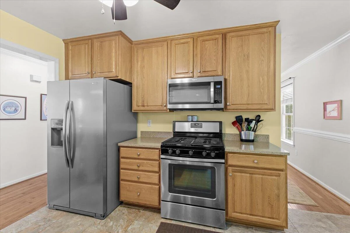 4870 Hickory Ridge CT - Photo 18