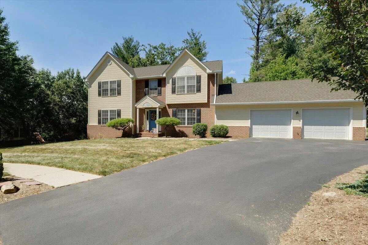 4870 Hickory Ridge CT - Photo 2