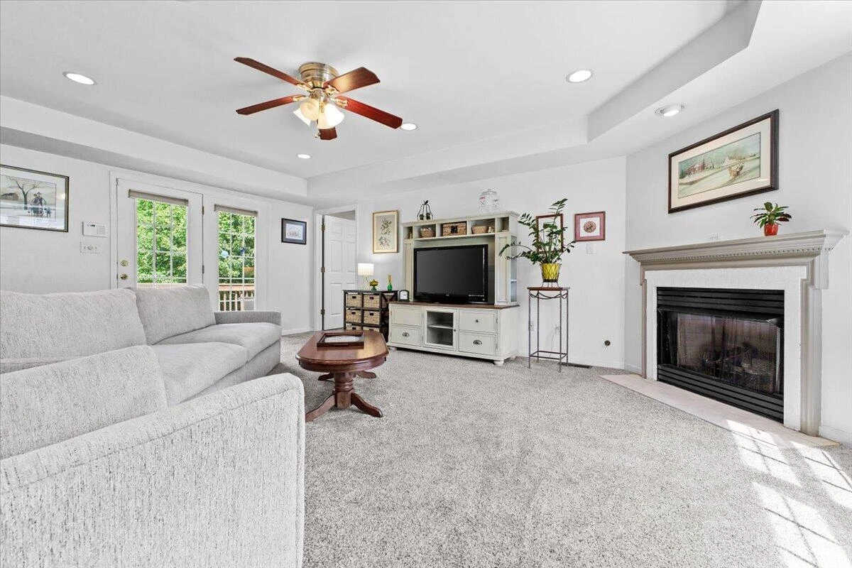 4870 Hickory Ridge CT - Photo 8