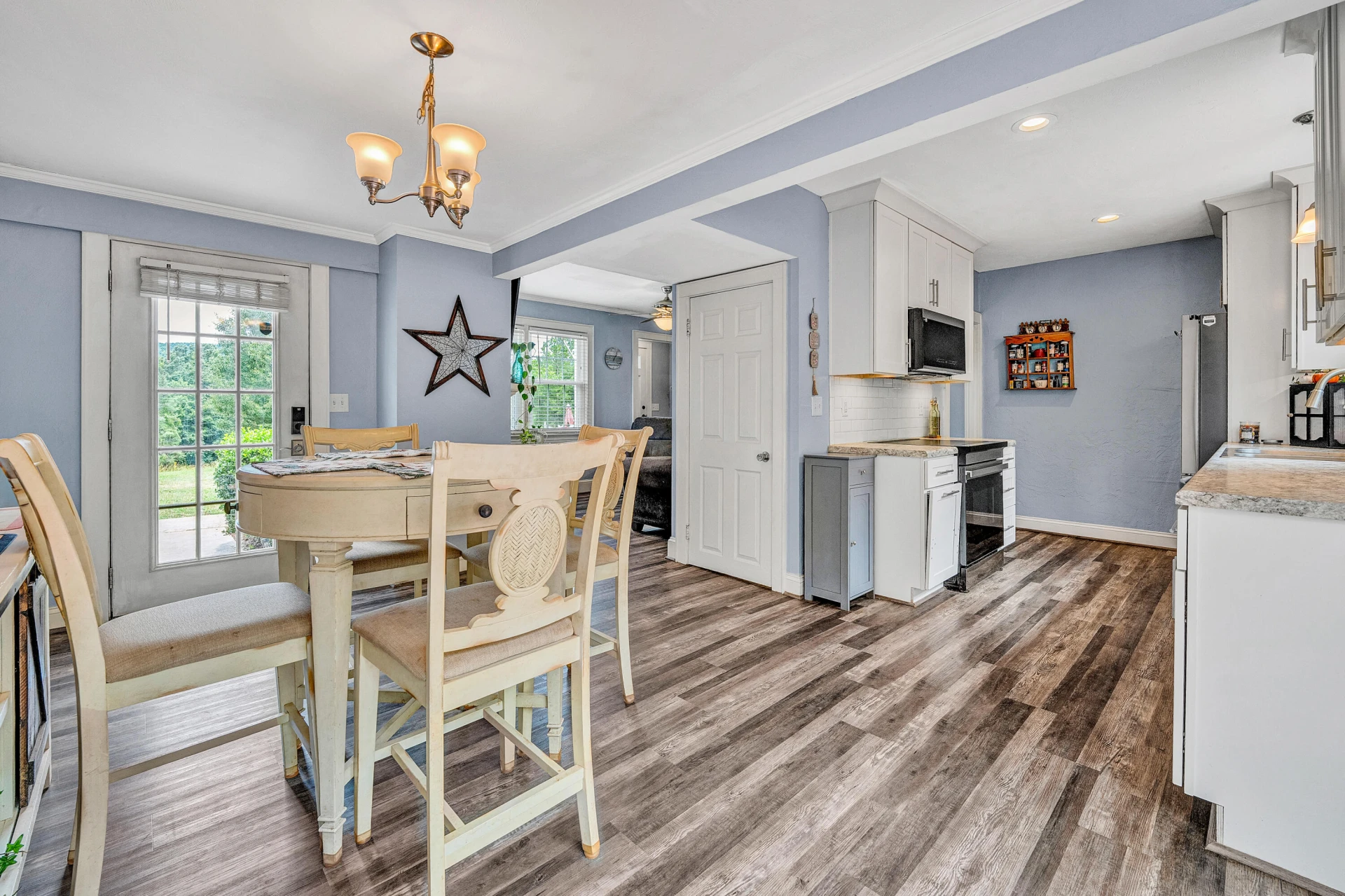 65 Windsor DR - Photo 13