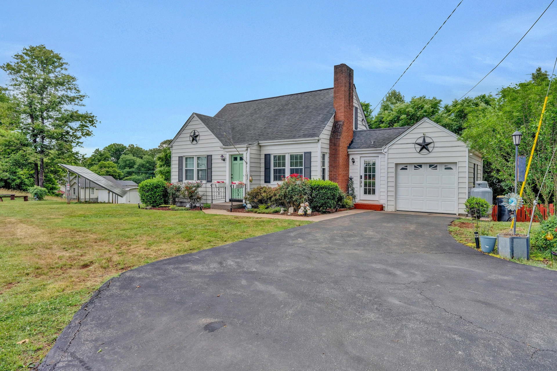 65 Windsor DR - Photo 6