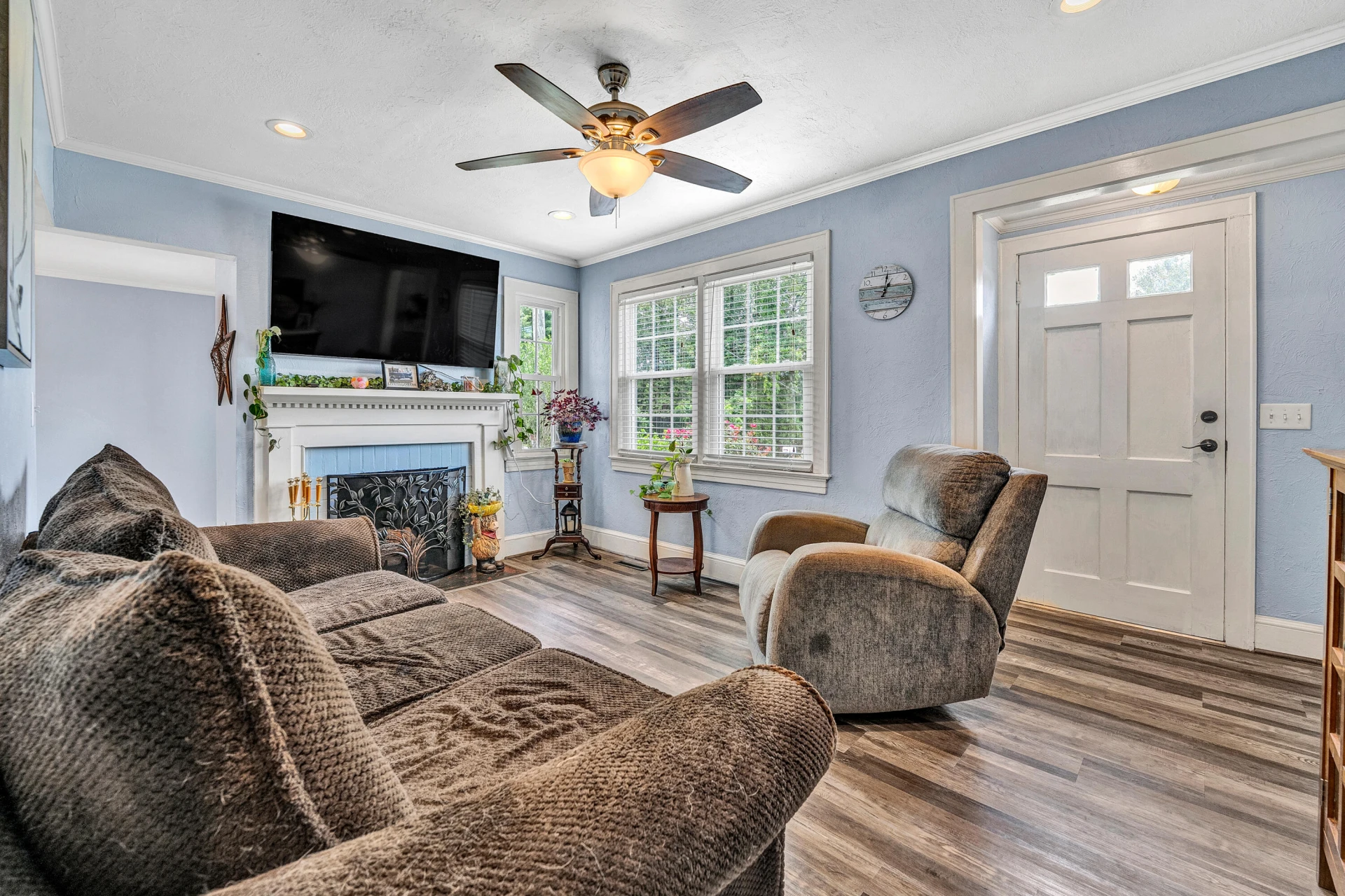 65 Windsor DR - Photo 8