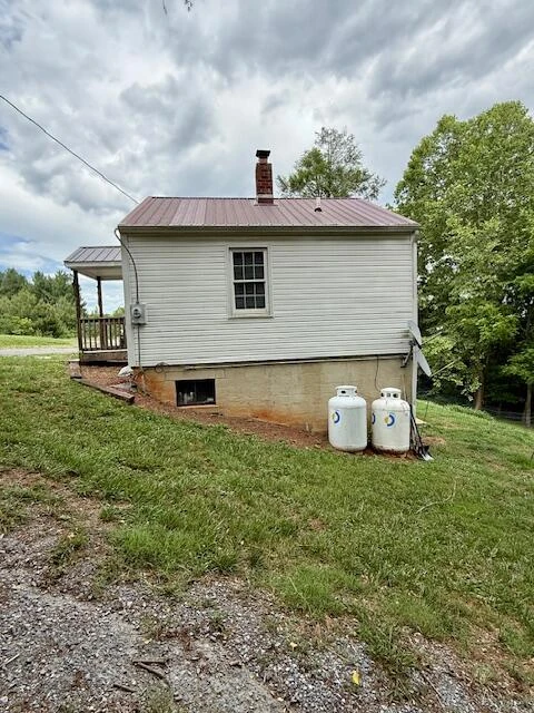 4897 Falling Creek RD - Photo 17
