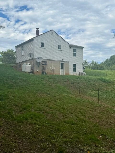 4897 Falling Creek RD - Photo 23