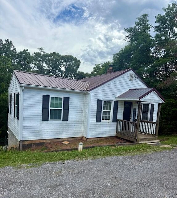 4897 Falling Creek RD - Photo 27