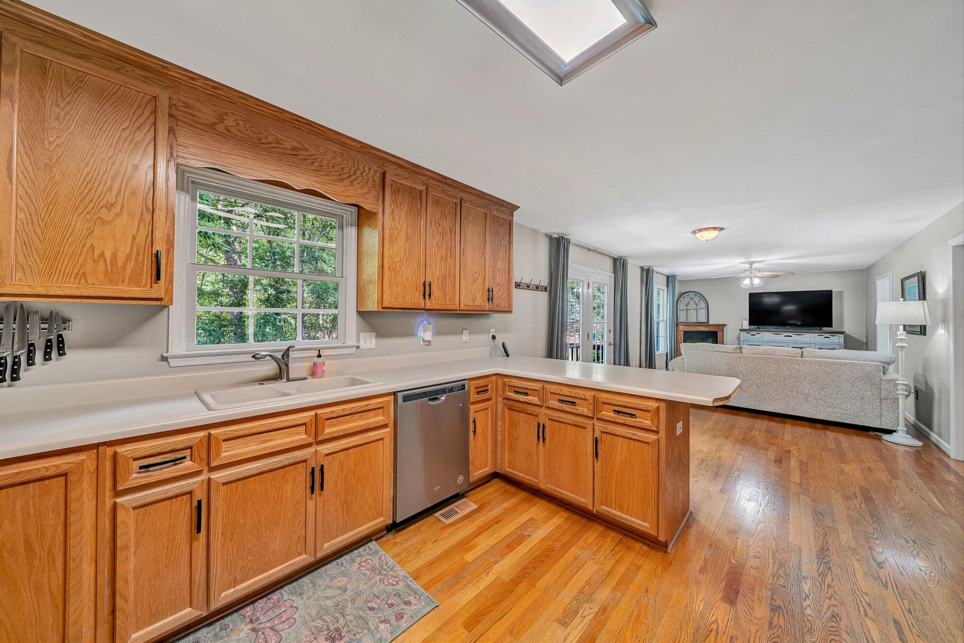 1067 Archway RD - Photo 12