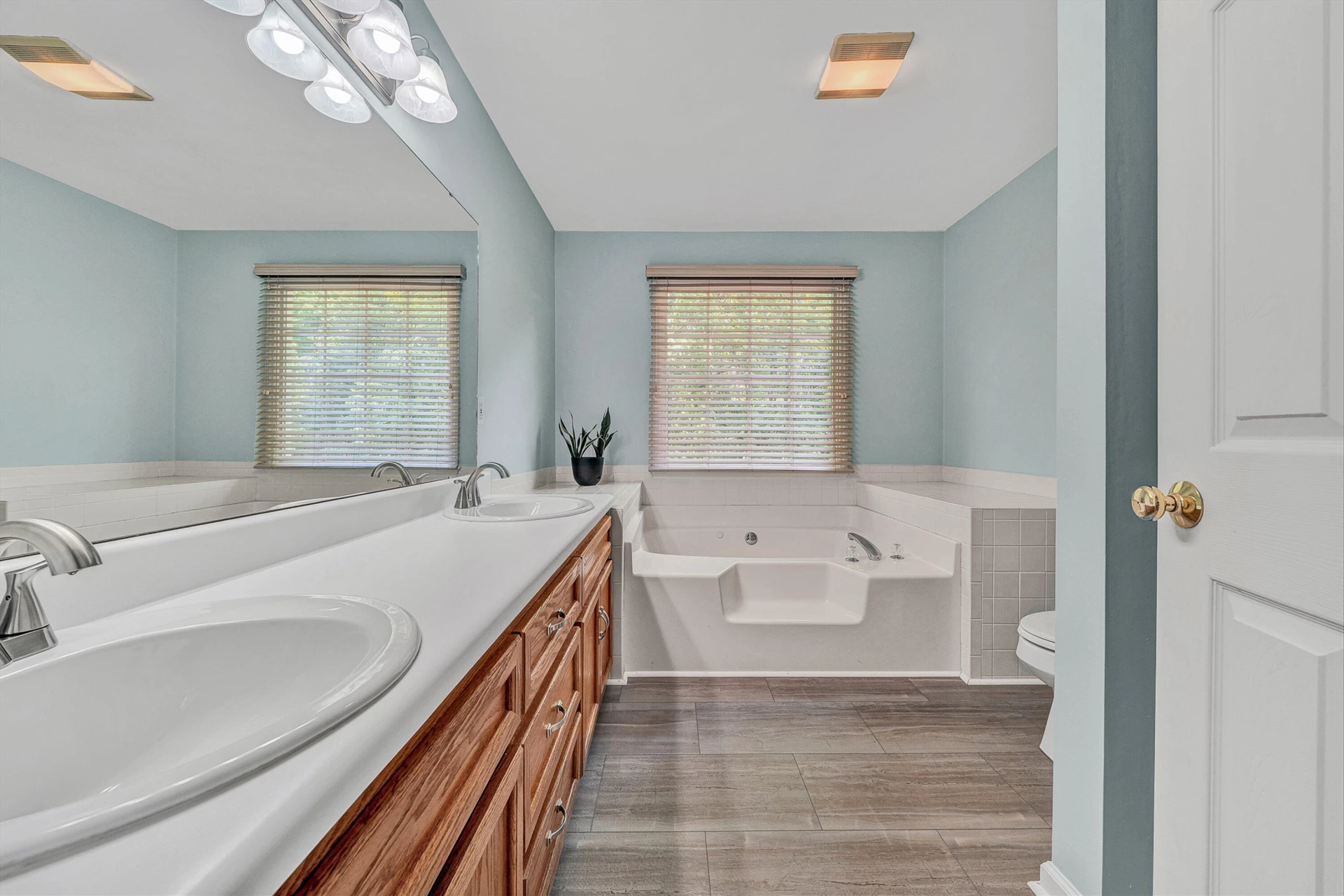 1067 Archway RD - Photo 18